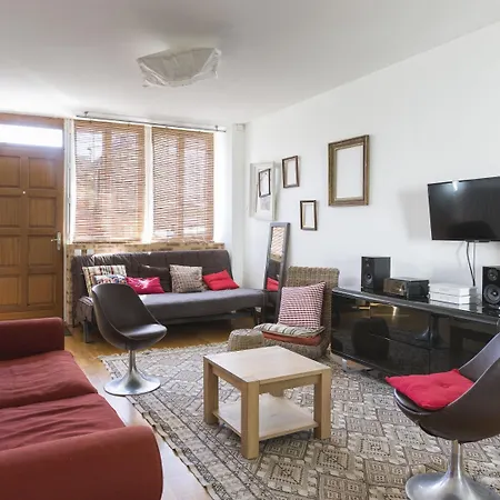 Apartman Chez Casimir By Cocoonr