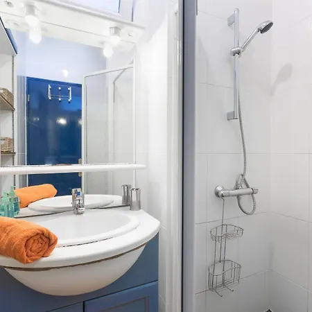 Apartman Chez Casimir By Cocoonr *